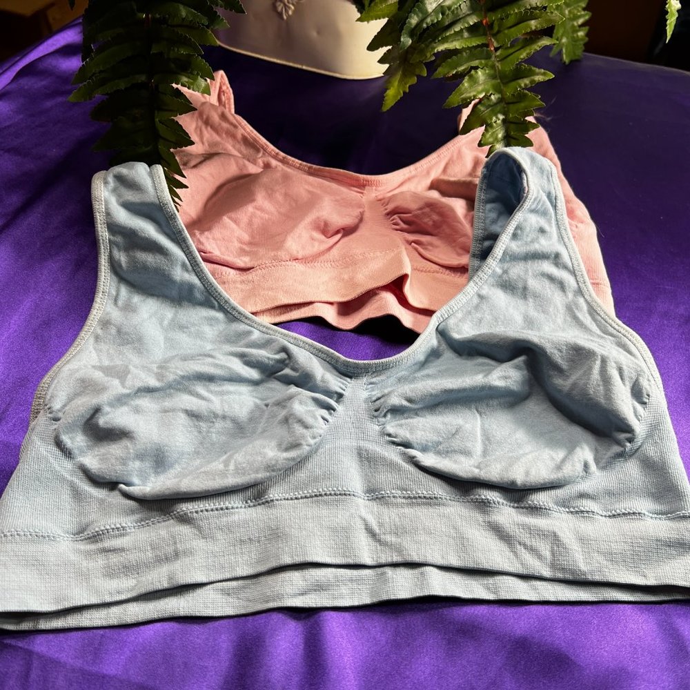 2 Pull On Style Wireless Comfortable All Day - Yo… - image 1